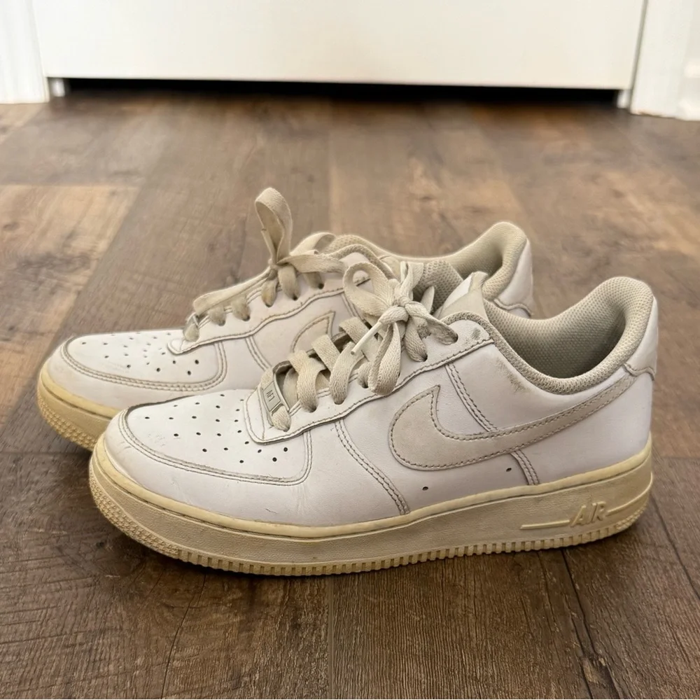 Nike Air Force 1 ‘07 Sneaker Tennis Shoes, Size Men 7.5